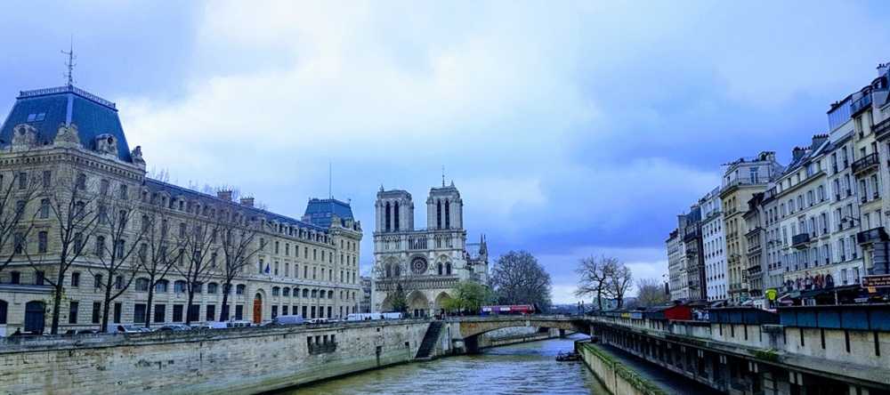 Petit-Pont junto a Notre Dame