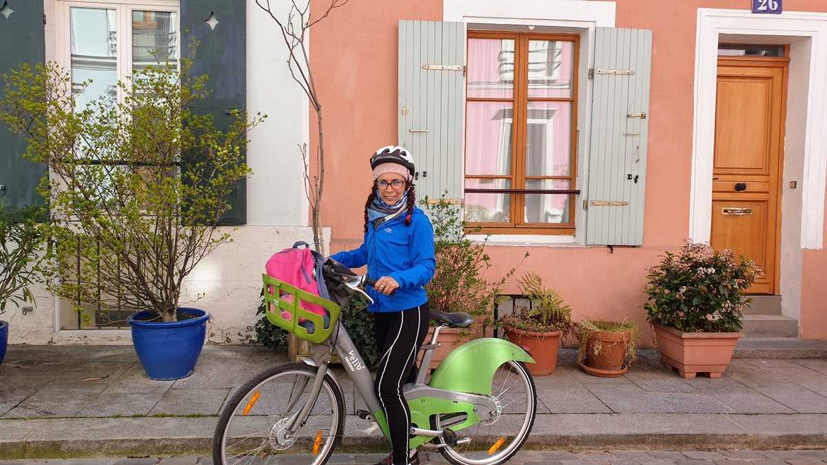 Día 2: De Choisy a los Bosques de Vincennes y La Continúe la ruta en bici del Coulée Verte hasta la Bastilla
